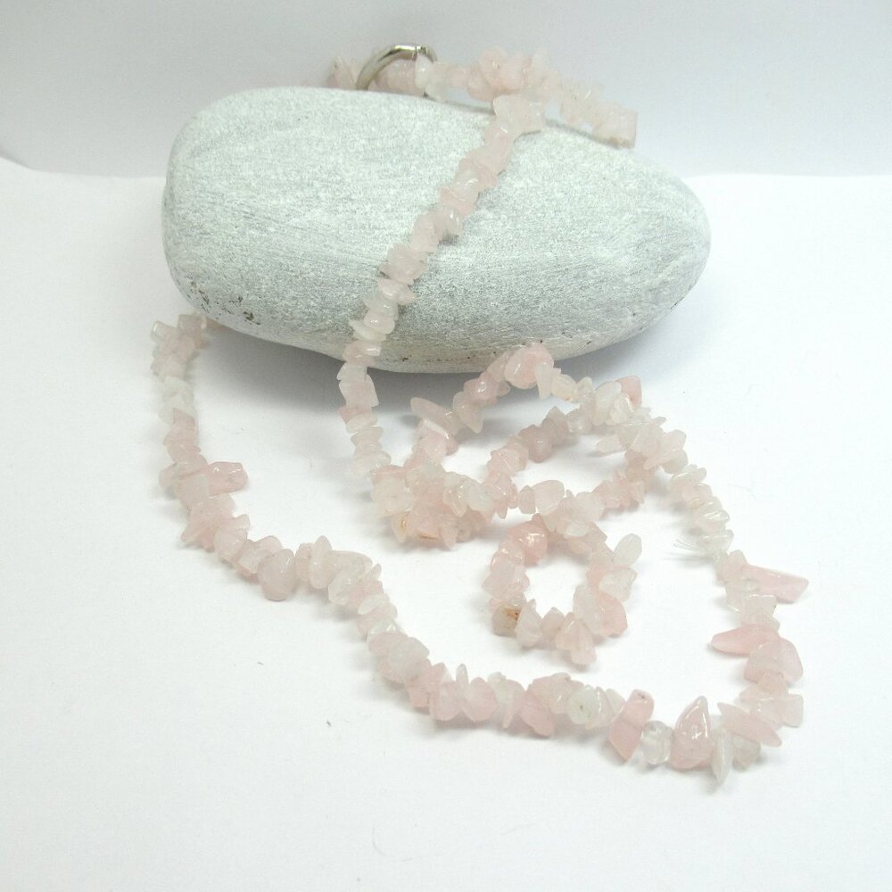 Rose Quartz Chip Necklace